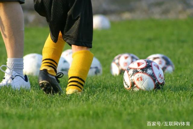 足协发布第八期裁判评议 认定泽卡红牌判罚正确